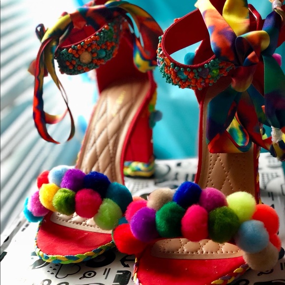 Handmade - Picture 2 of 3